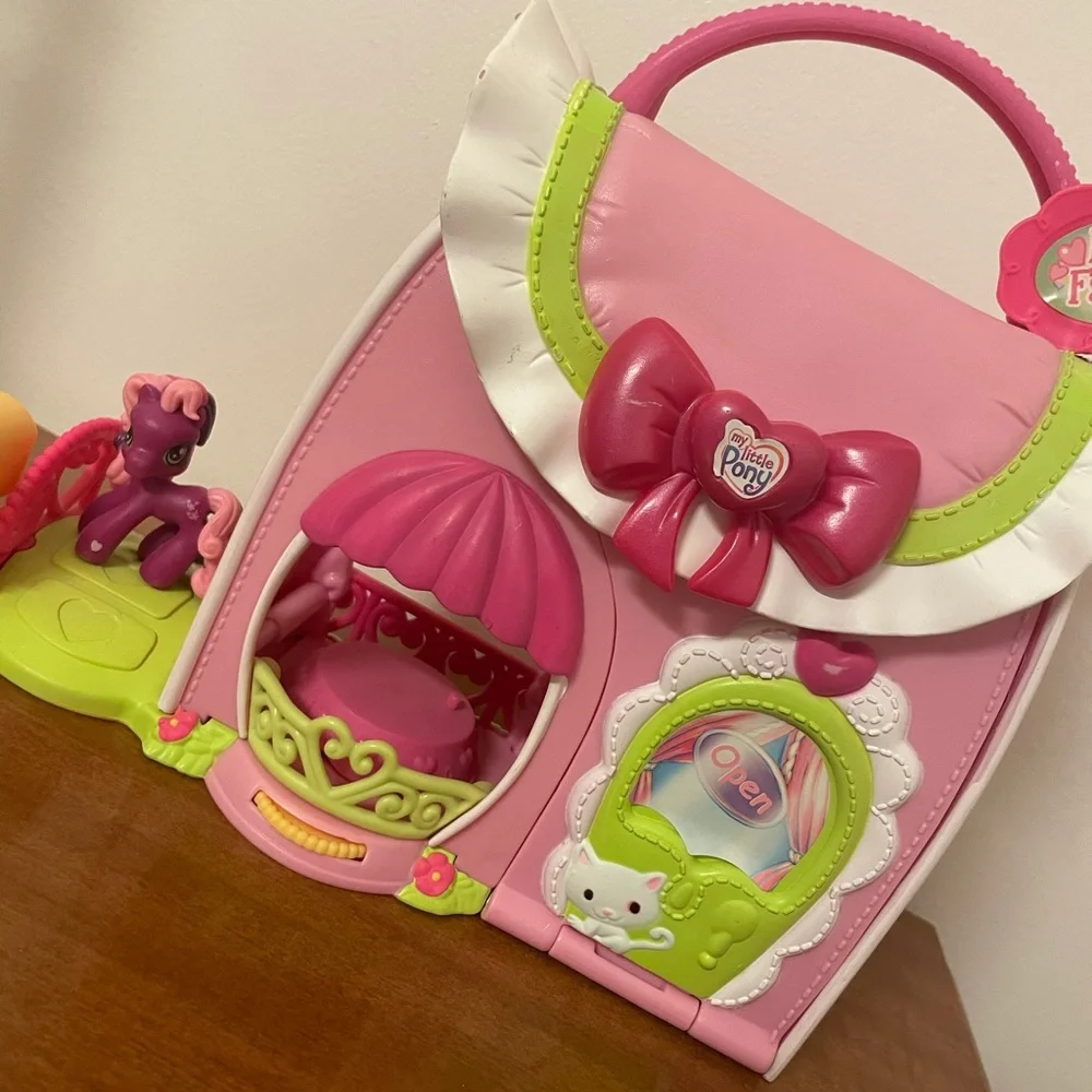 Vintage My Little Pony Ponyville Fancy Fashions Boutique G3 Playset RARE Y2K Set